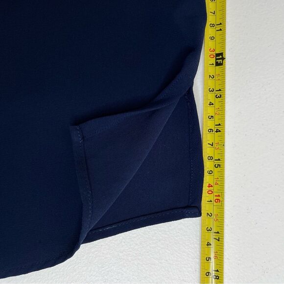 Peter Nygard Navy Blue Tank Shell Boatneck Sleeveless Top Women Size Medium - Picture 9 of 11